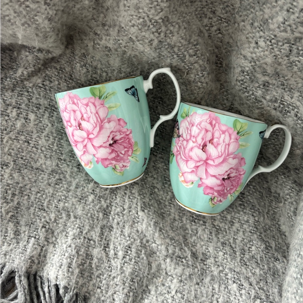 Stunning Miranda Kerr For Royal Albert Floral Teacups with Pink Peonies
